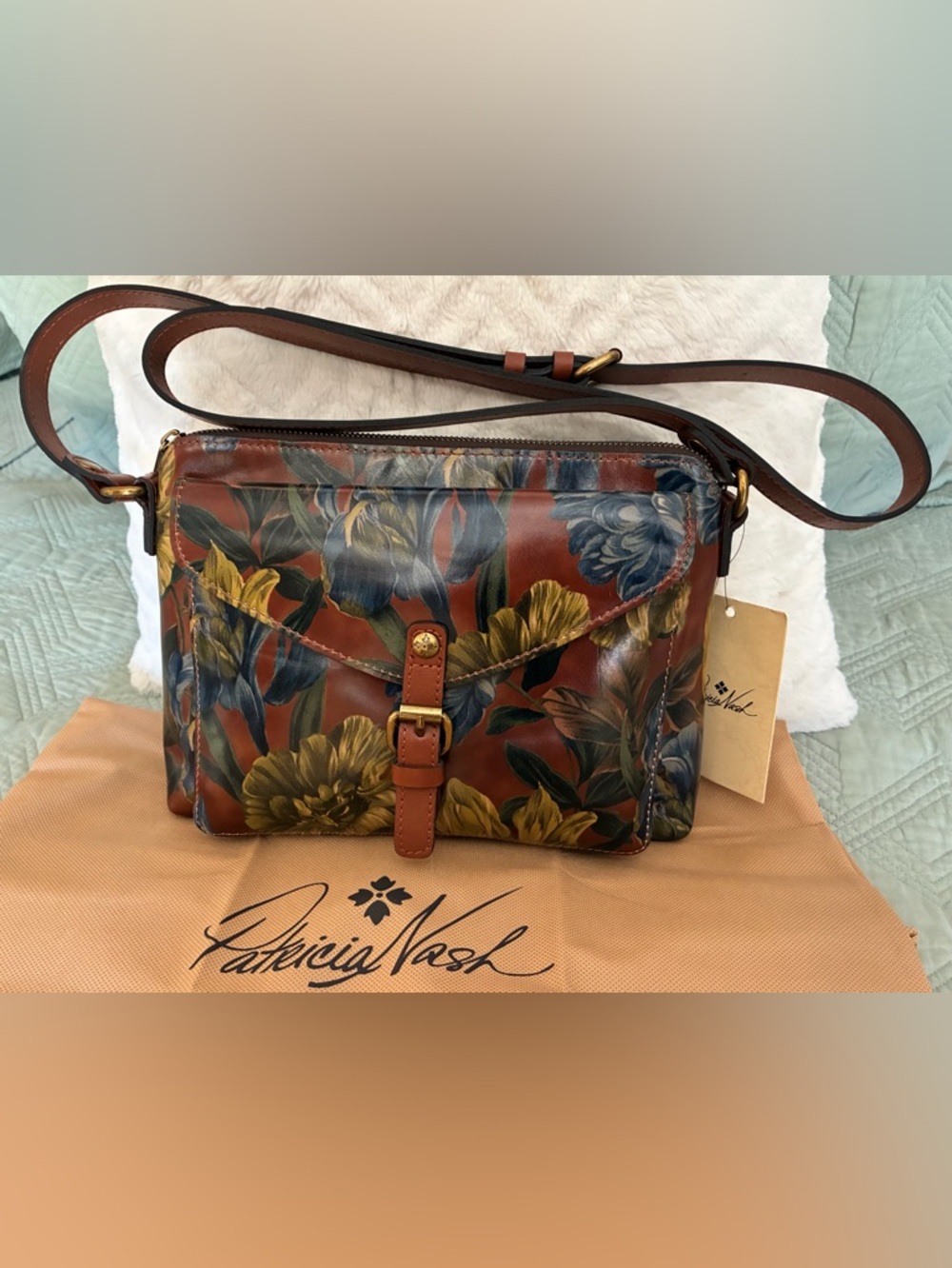 NWT Patricia Nash Enlightened Garden Collection Leather Crossbody